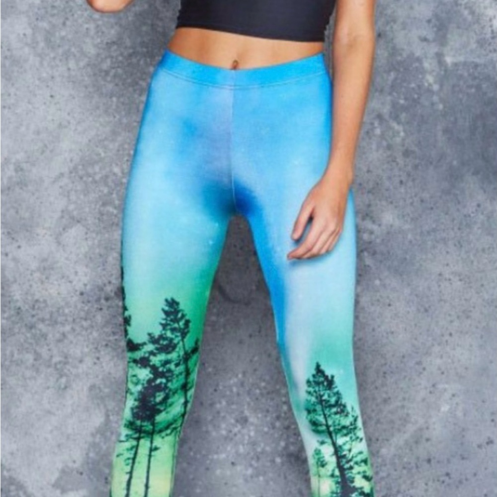 Blackmilk Aurora Borealis Skye Leggings Size Small